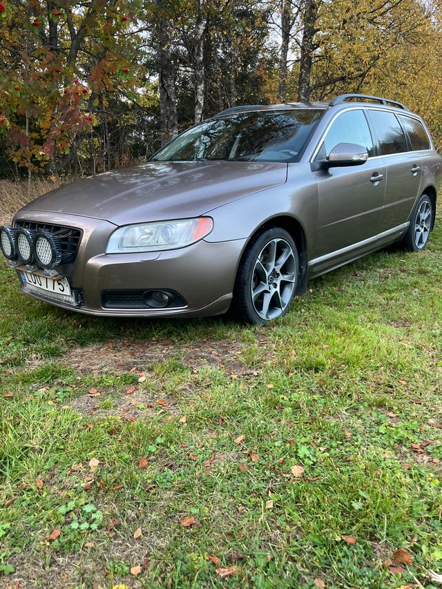 Volvo V70 2011 – bild 2