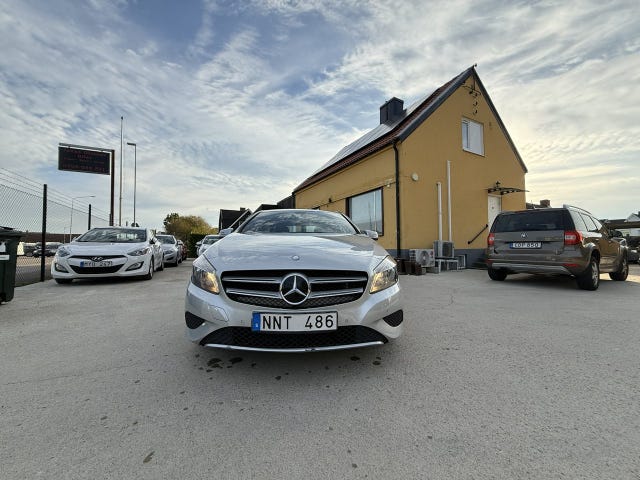 Mercedes-Benz A180 2014