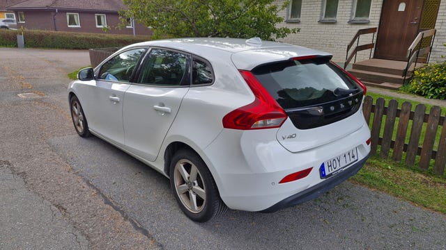 Volvo V40 2015 – bild 2
