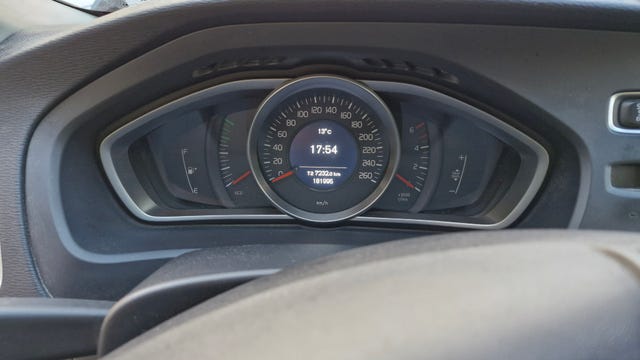 Volvo V40 2015 – bild 3