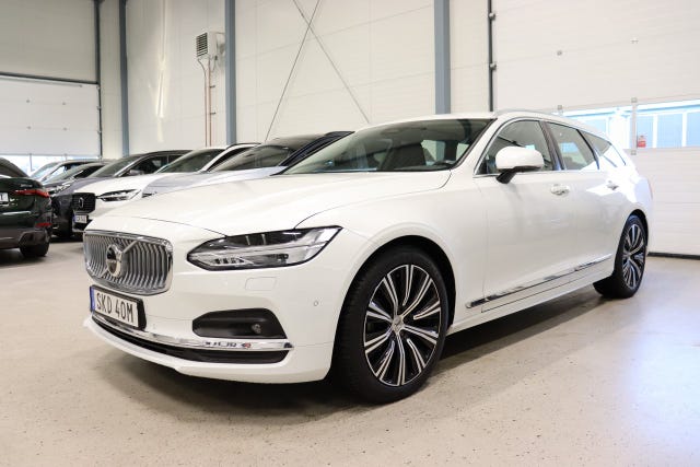 Volvo V90 2023