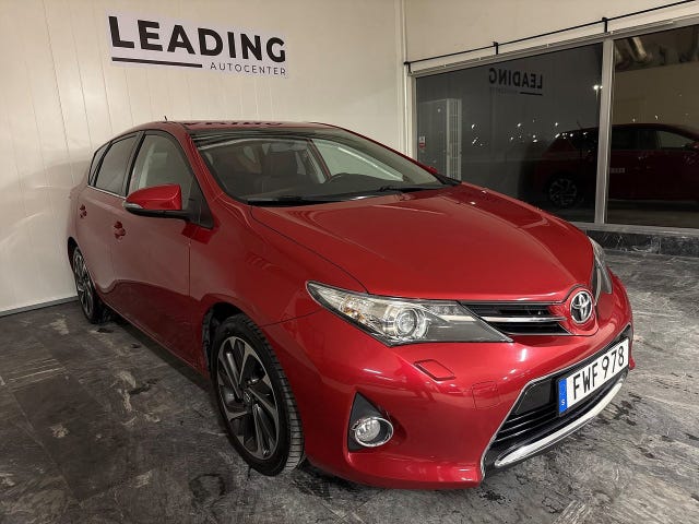 Toyota Auris 2015