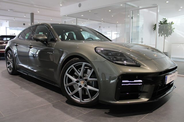Porsche Panamera 4 2026