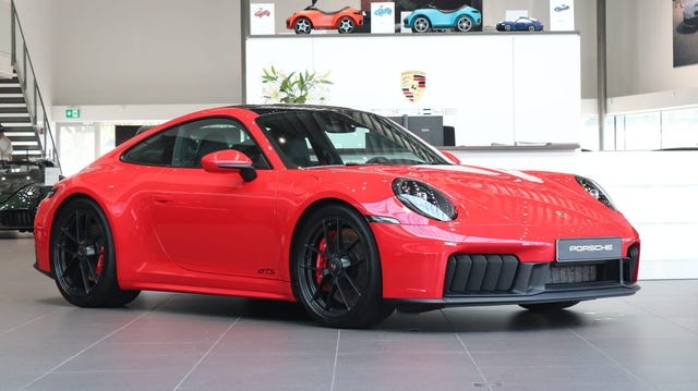 Porsche 911 2025