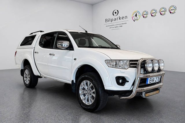 Mitsubishi L200 2015