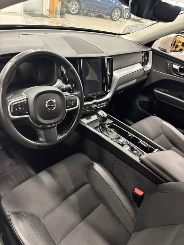 Volvo XC60 2018 – bild 2