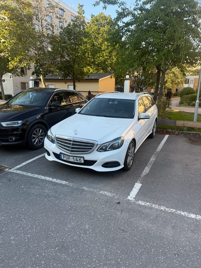 Mercedes-Benz E220 2015