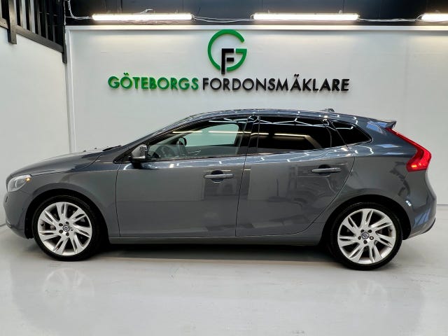 Volvo V40 2013