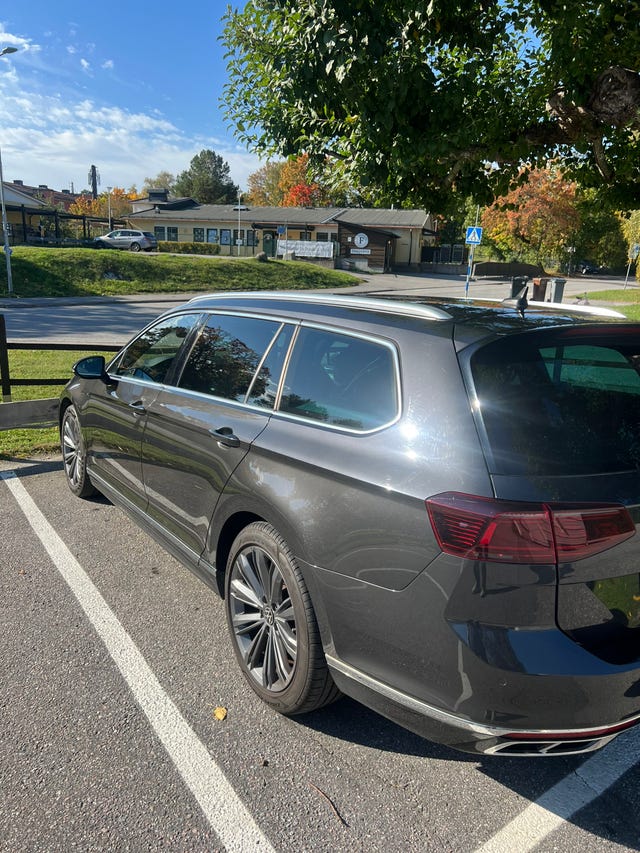 Volkswagen Passat 2021 – bild 2