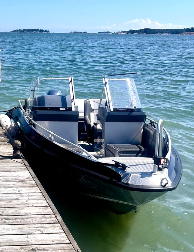 Buster Lx Special Edition 2019 - Ny Yamaha F60F 2026 inomhusförvarad