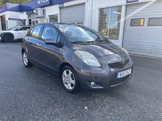 Toyota Yaris 2011
