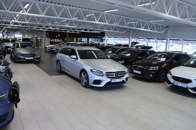 Mercedes-Benz E220 2017 – bild 3