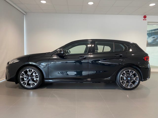 BMW 120 2026 – bild 2