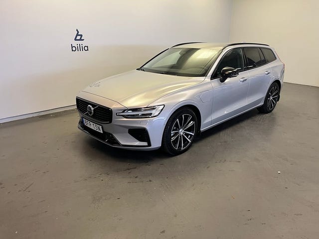 Volvo V60 2025