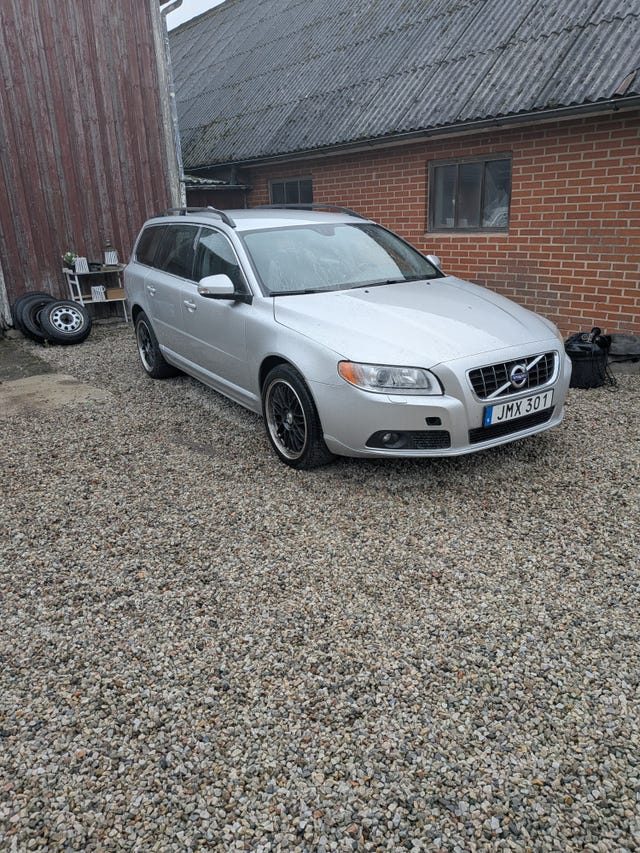 Volvo V70 2010