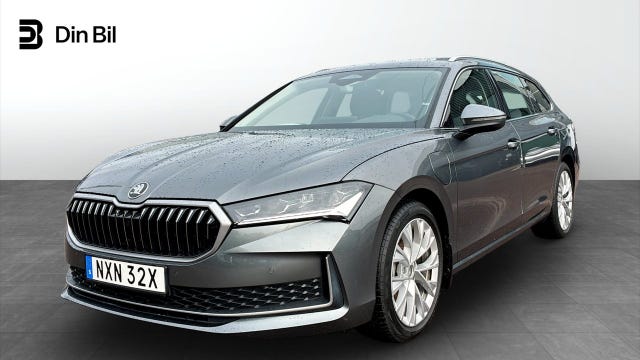Skoda Superb 2025