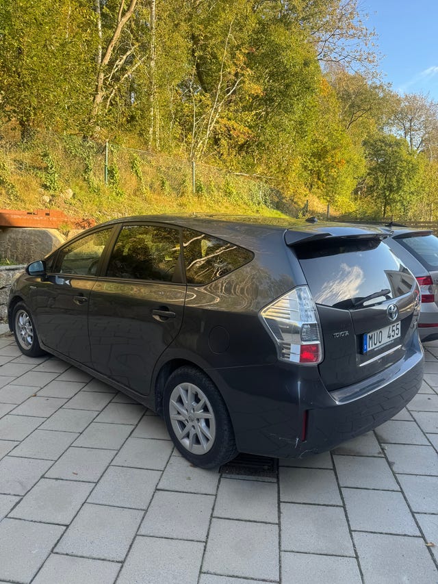 Toyota Prius+ 2012