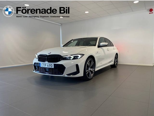 BMW 330e 2024