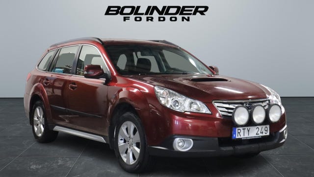 Subaru Outback 2011