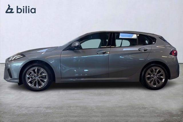BMW 120 2026 – bild 3