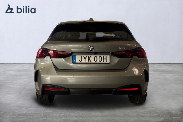 BMW 120 2026 – bild 4