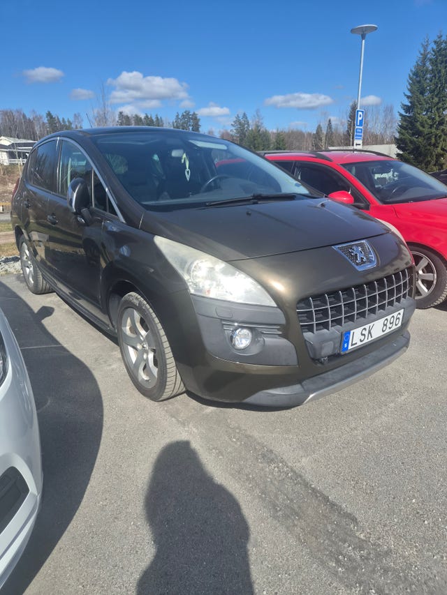 Peugeot 3008 2011