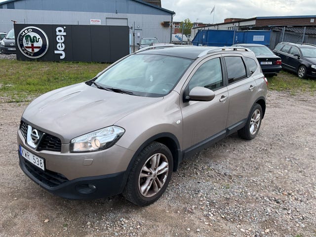 Nissan Qashqai+2 2010