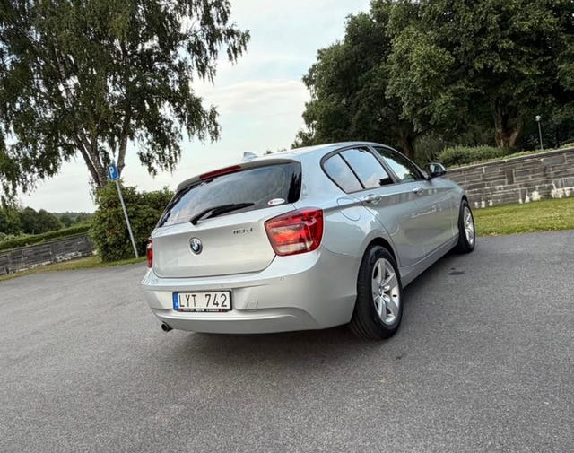 BMW 118d 2012 – bild 2