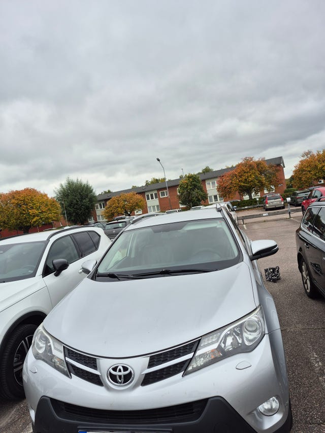 Toyota RAV4 2015