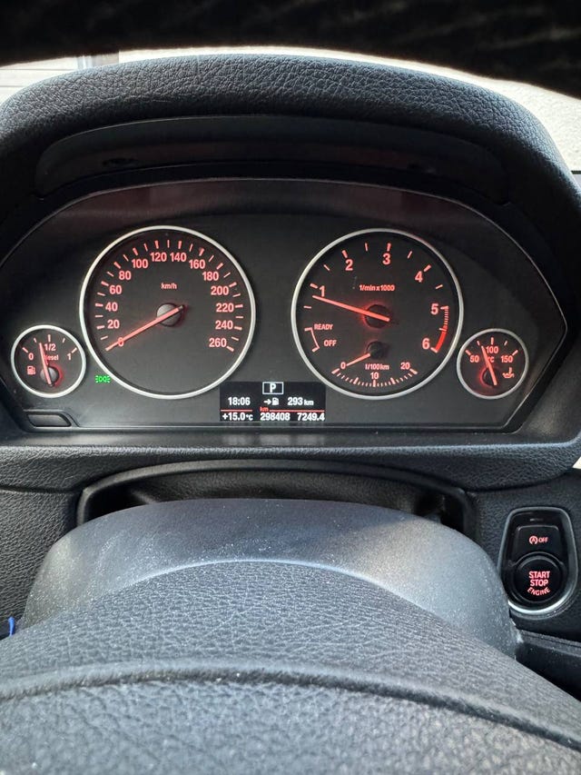 BMW 320d 2013 – bild 2