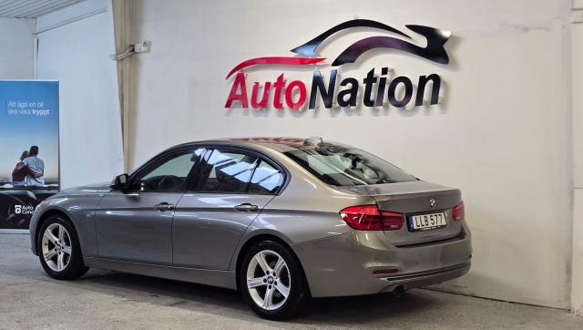 BMW 318d 2016 – bild 3