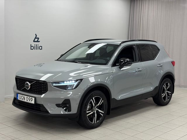 Volvo XC40 2025