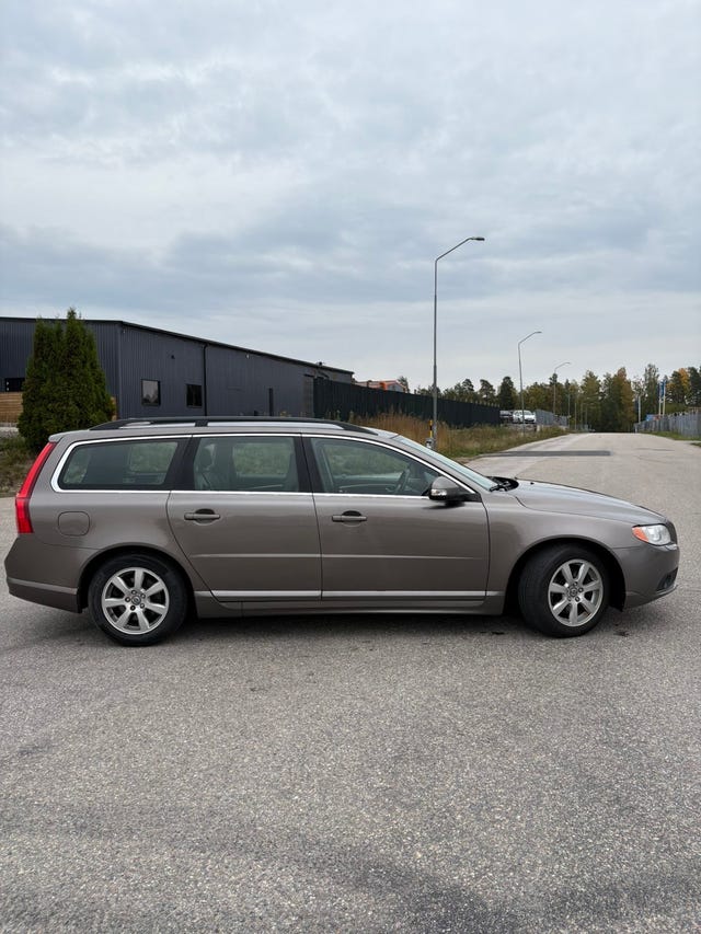 Volvo V70 2011 – bild 3