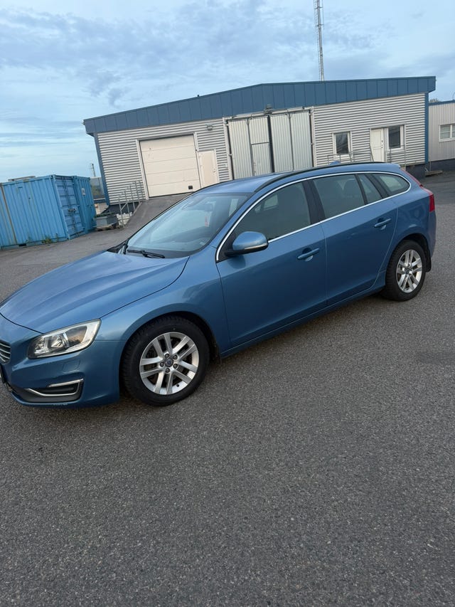 Volvo V60 2015