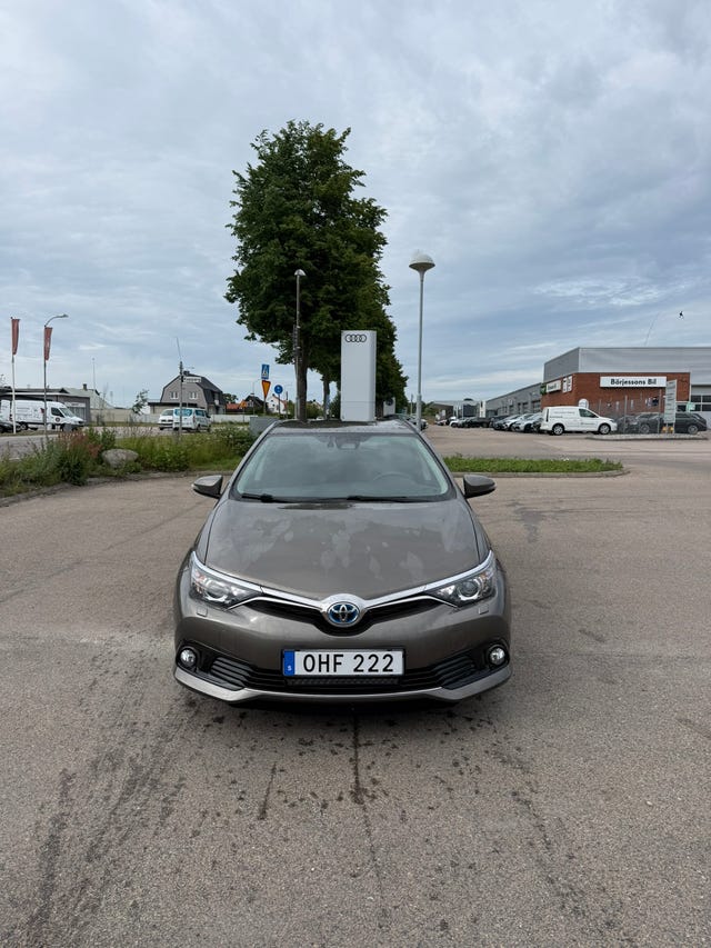 Toyota Auris 2016