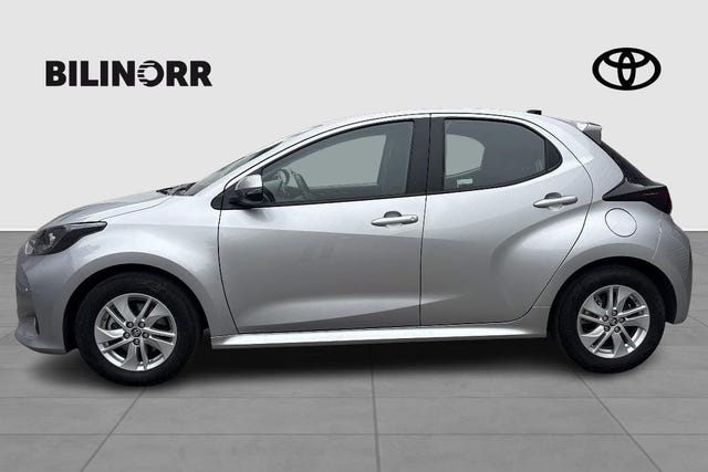 Toyota Yaris 2025 – bild 4