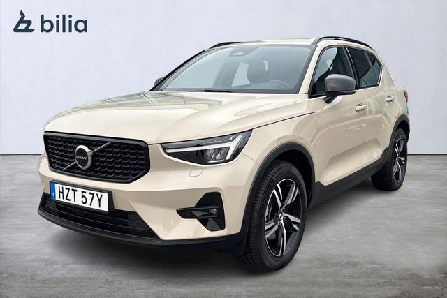Volvo XC40 2025