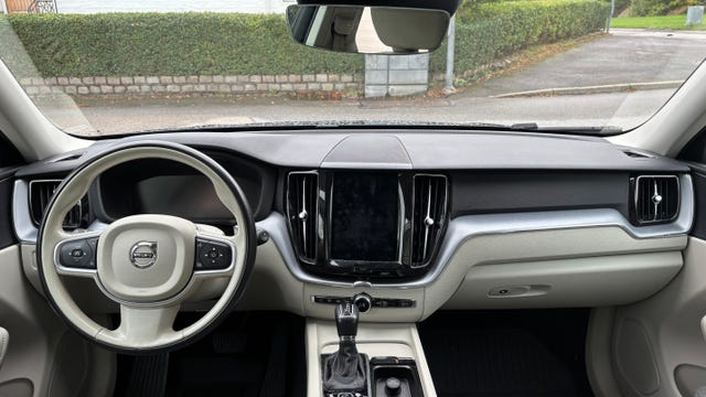 Volvo XC60 2019 – bild 3
