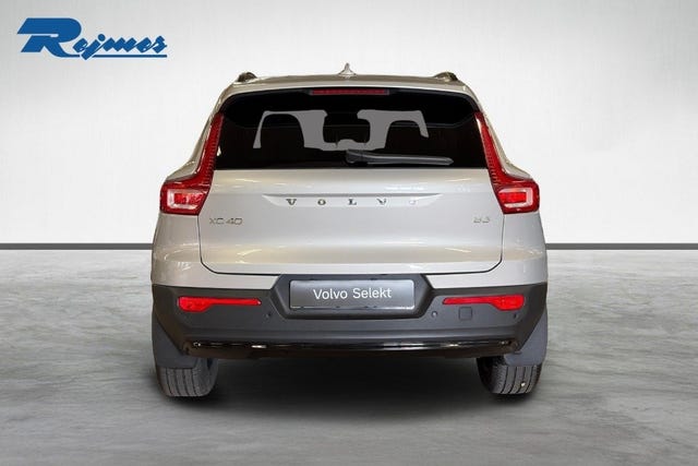 Volvo XC40 2025 – bild 3