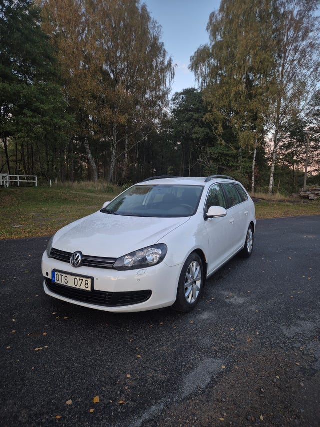 Volkswagen Golf VI 2011