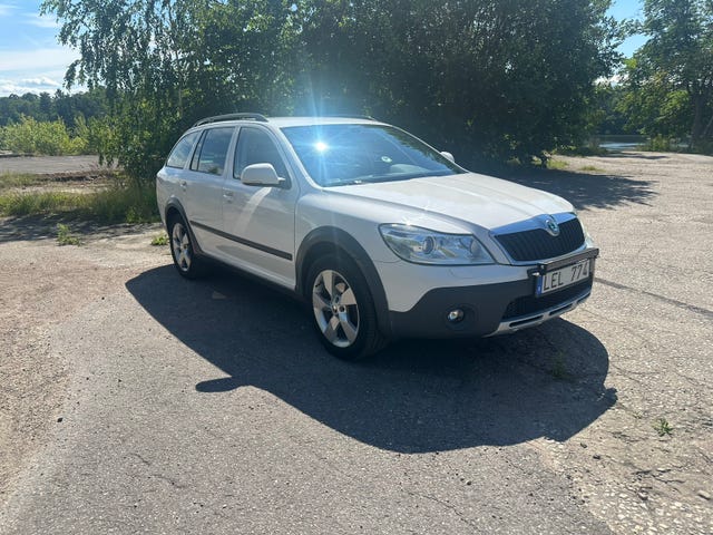 Skoda Octavia Scout 2012