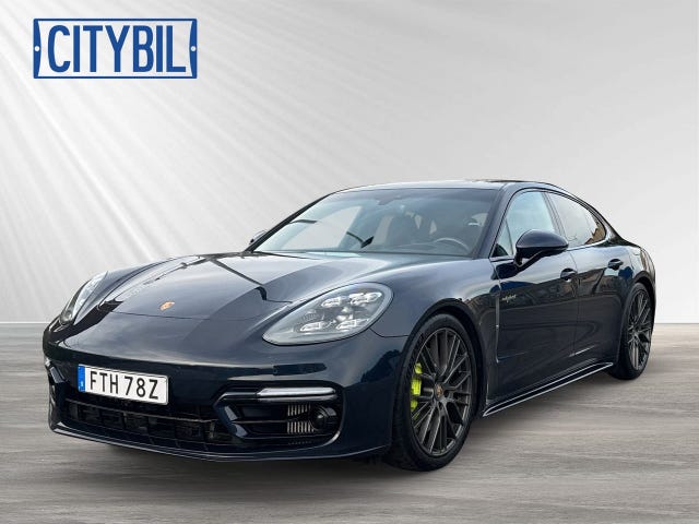 Porsche Panamera 4 2022
