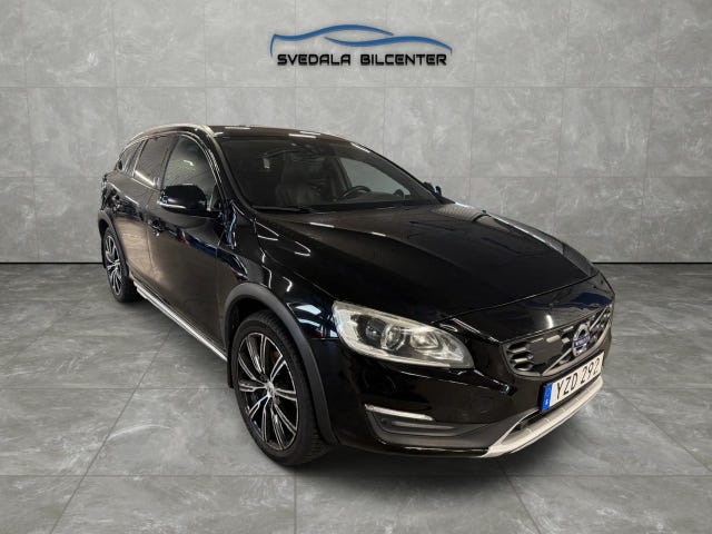 Volvo V60 Cross Country 2018