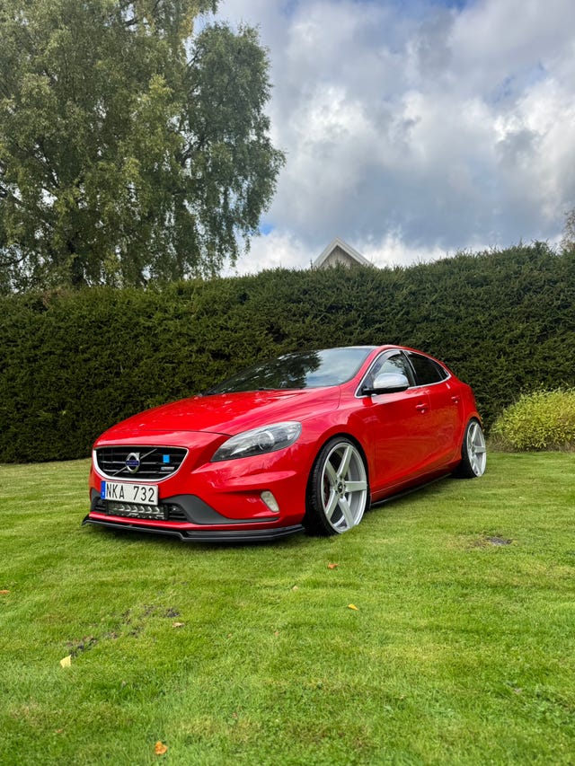 Volvo V40 2014