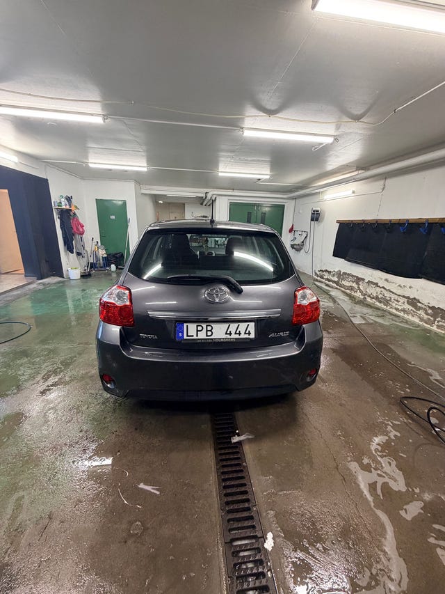 Toyota Auris 2011