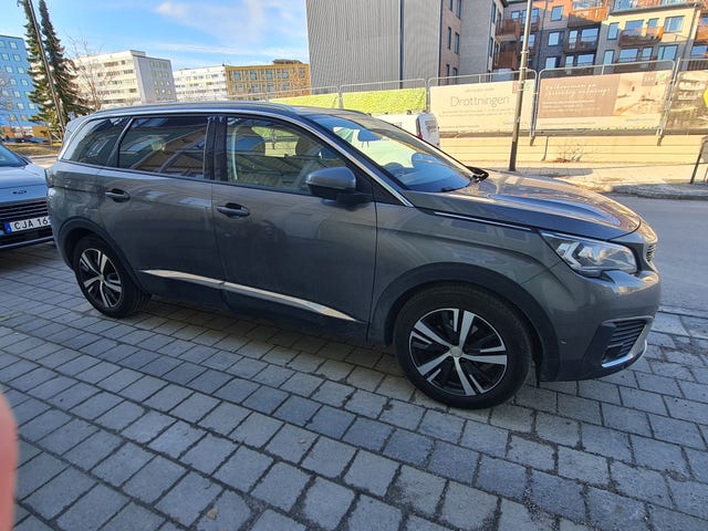 Peugeot 5008 2017