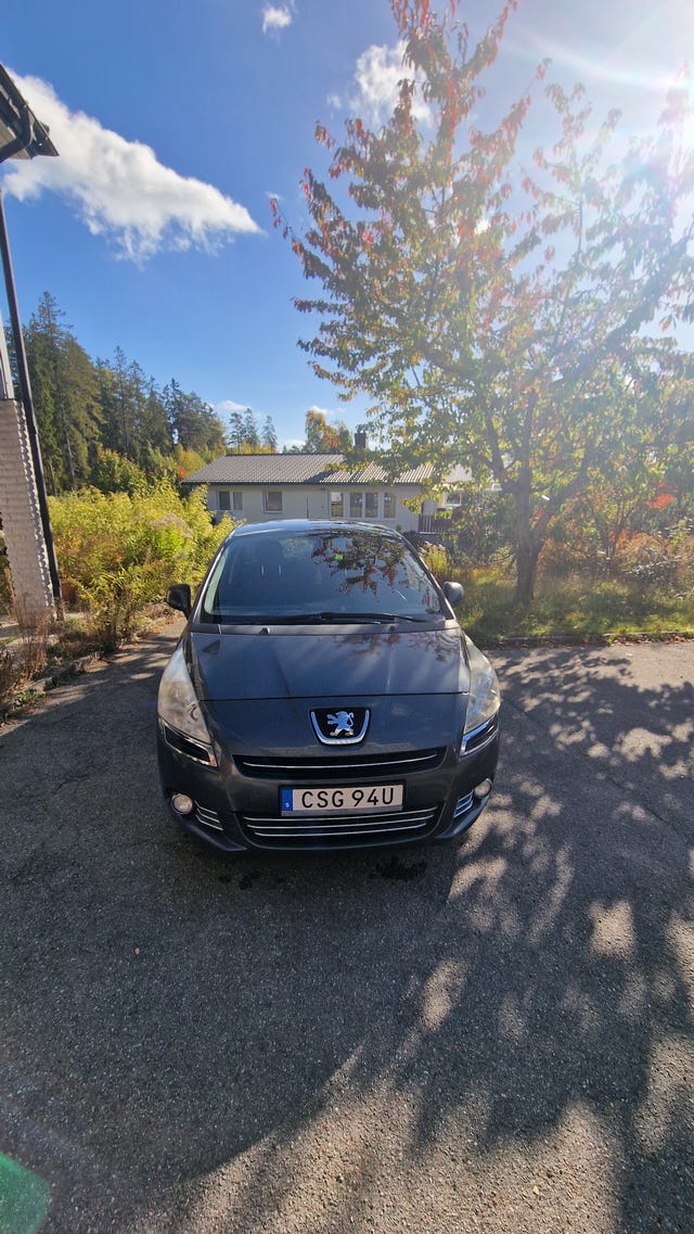 Peugeot 5008 2010