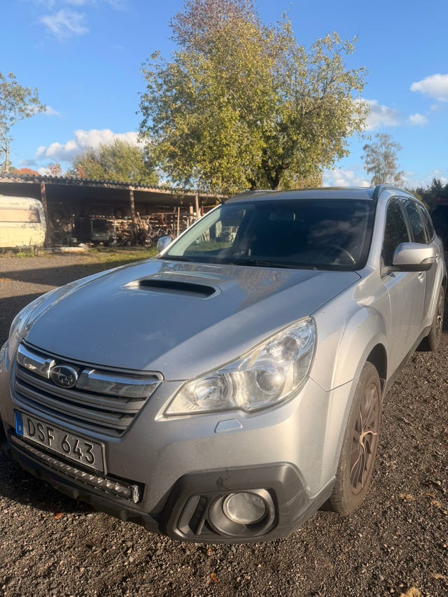 Subaru Outback 2014
