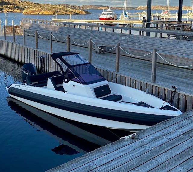 Iron 647 - ett välskött smycke. Attraktivt höstpris.