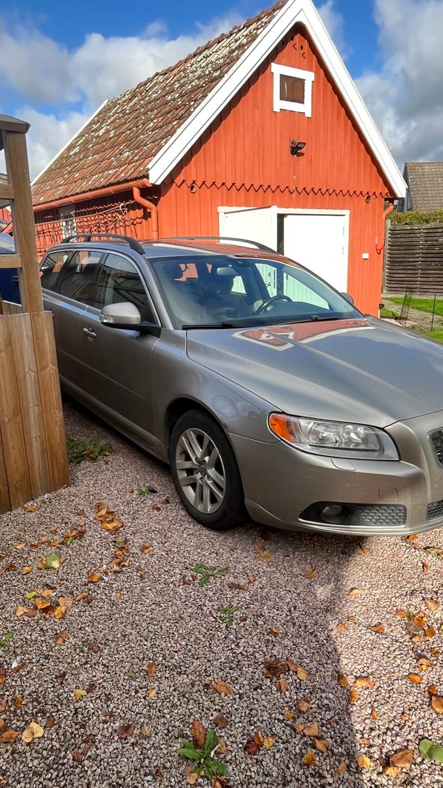 Volvo V70 2011 – bild 2